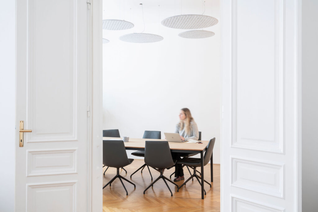 Akustik mit Licht, Akustikleuchten, gute Raumakustik